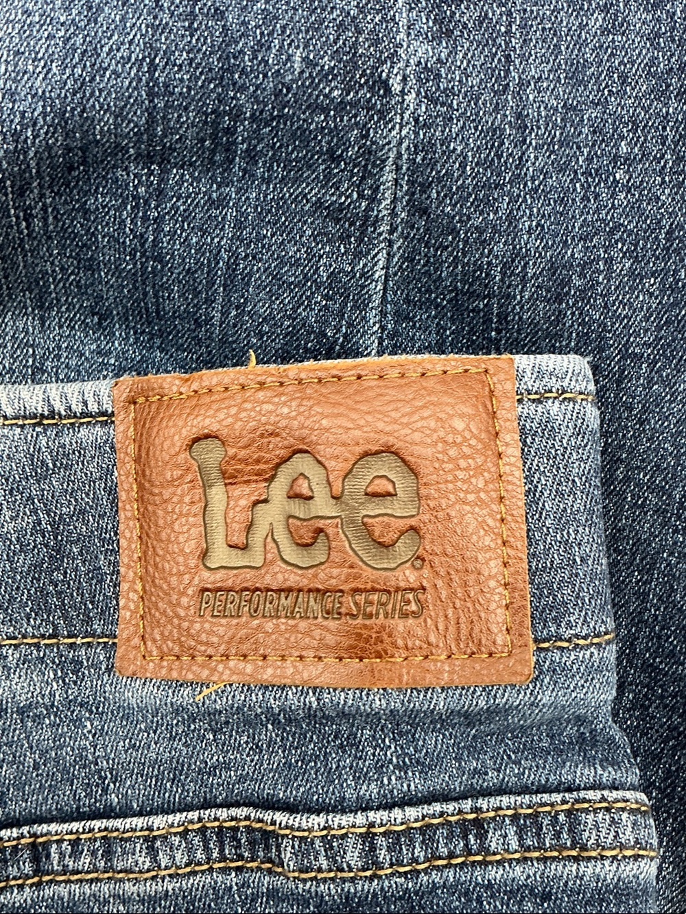 Lee Men's Straight Jeans in Dark Blue Wash - Picture 3 of 4